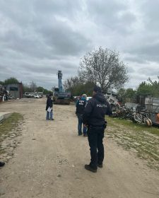 Politistii jandarmii si Garda de Mediu au efectuat verificari in domeniul colectarii si valorificarii deseurilor metalice feroase si neferoase