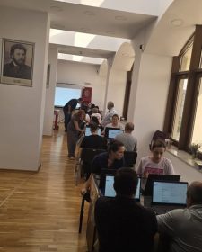 Biblioteca Judeteana Calarasi isi continua proiectul Digital STARs in Oltenita