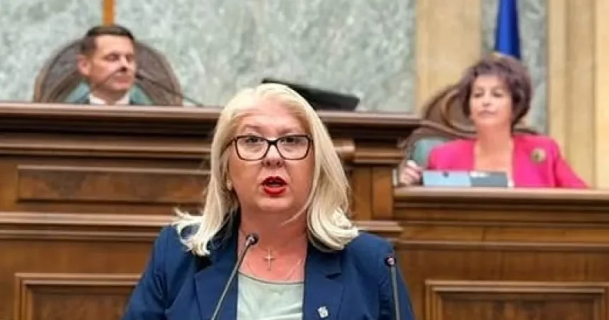 Senator PSD Daniela Mihai: Susțin 3 zile libere în plus pentru părinți monoparentali